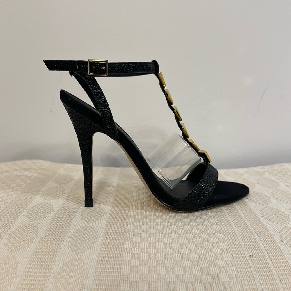 Express Black Strappy Heel with Gold Accents Size 6.5
